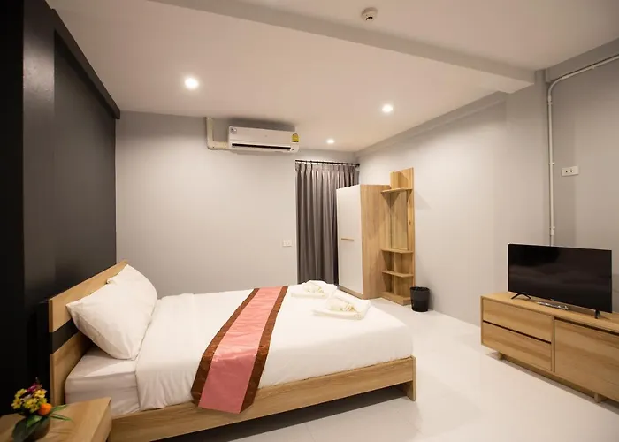 Hotel 185@surawong 4*
