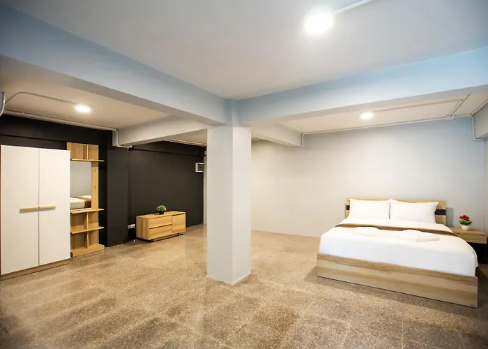 185@surawong Hotel Bangkok